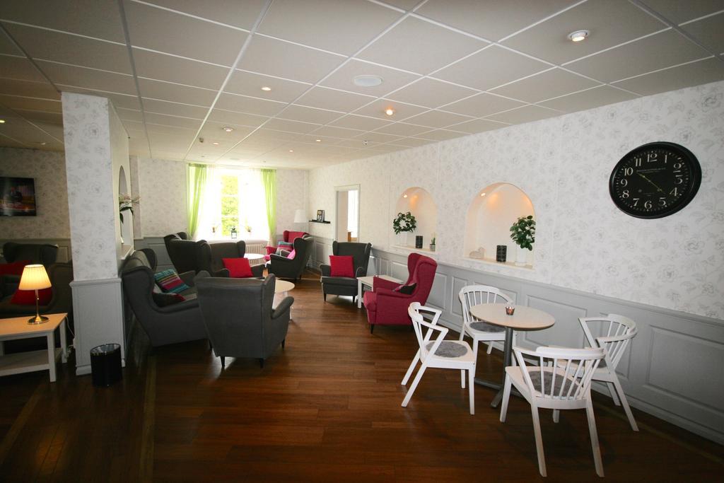 Nynaesgarden Hotell & Konferens Nynäshamn Buitenkant foto