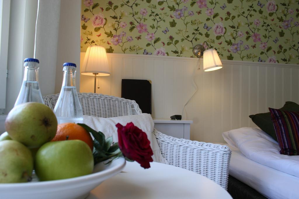 Nynaesgarden Hotell & Konferens Nynäshamn Buitenkant foto