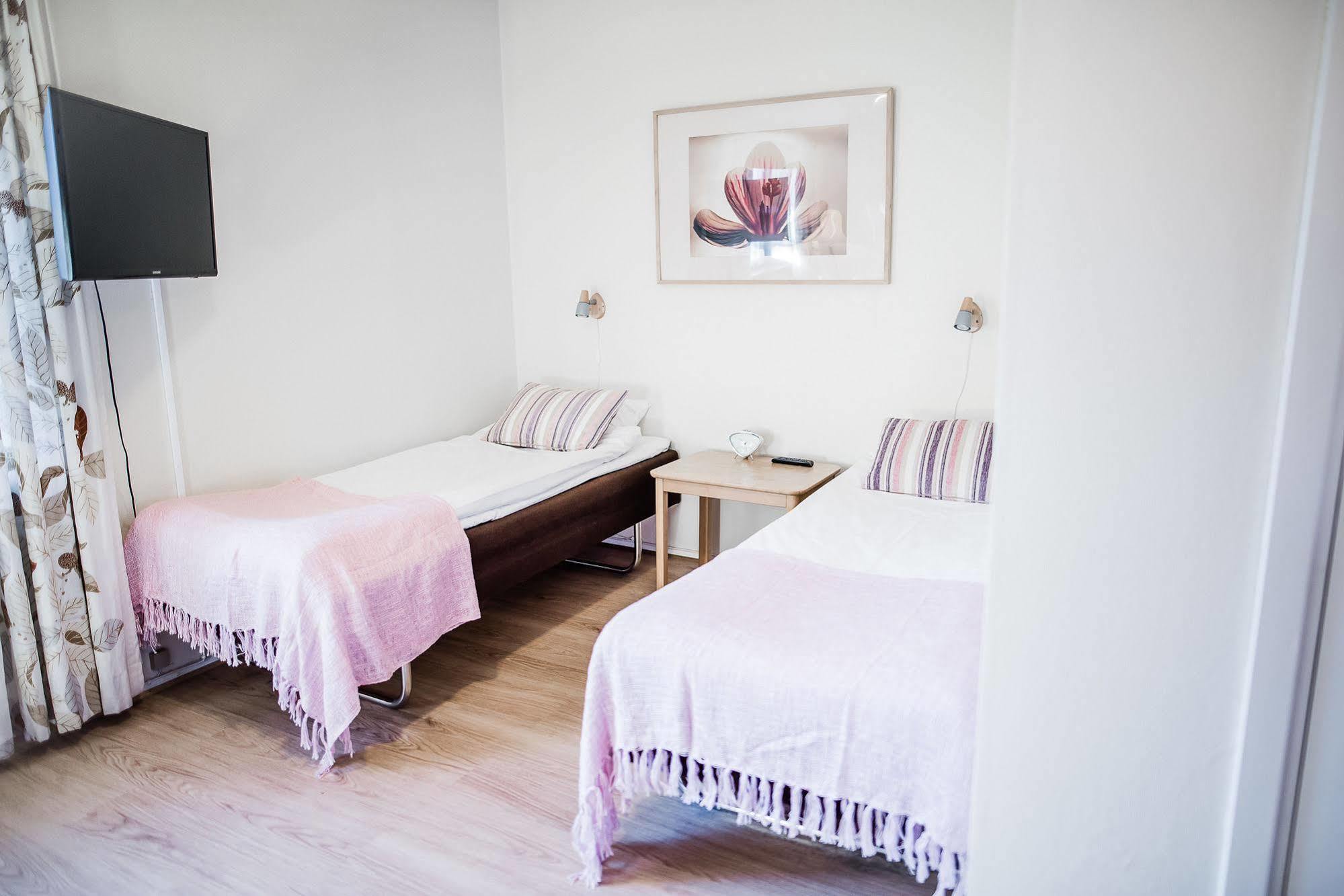 Nynaesgarden Hotell & Konferens Nynäshamn Buitenkant foto